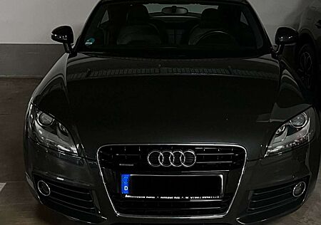 Audi TT Coupe 2.0 TDI quattro S-line