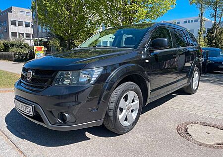 Fiat Freemont Black Code AWD *7-Sitzer* TÜV*KAMERA*