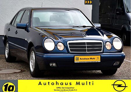 Mercedes-Benz E 240 Lim. CLASSIC Automatik Klima Tempomat