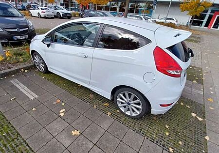 Ford Fiesta 1.4 Autom. Titanium