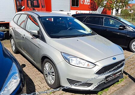 Ford Focus Turnier 1.5 TDCi Trend 1. Hand / Klima / Aut.