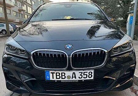 BMW 220d 220 +Gran+Tourer+xDrive+Aut.+M+Sport