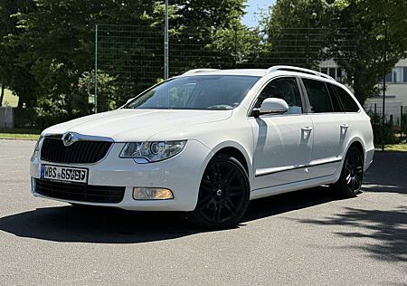 Skoda Superb Combi 2.0 TDI DSG Elegance