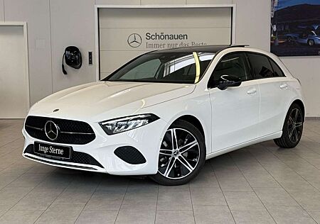 Mercedes-Benz A 200 DISTRONIC+PANO+18"+NIGHT+CARPLAY+VOLLDIGI