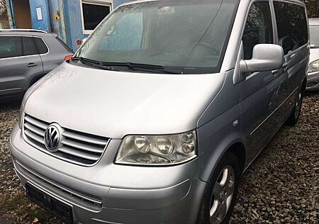 VW T5 Multivan Volkswagen Highline 2,5TDI 174 PS STANDHEIZUNG NAVI KLIMA ALU