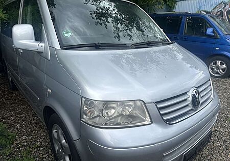 VW T5 Multivan Volkswagen Highline 2,5TDI 174 PS STANDHEIZUNG NAVI KLIMA ALU