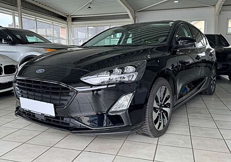 Ford Focus Lim. Cool & Connect/LED/NAVI/PDC/SHZ/2.HD