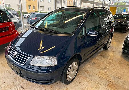 VW Sharan Volkswagen 1.8 T/Autm./7 Sitz./Klima/Parkhilfe/SHZ/