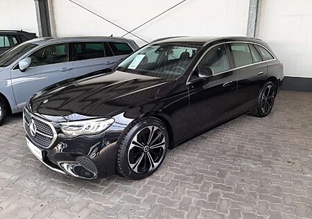 Mercedes-Benz E 220 T d Avantgarde Advanced Distronic AHK Pano
