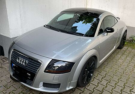 Audi TT Coupe 1.8 T quattro