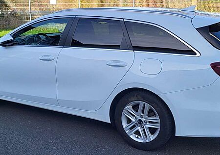 Kia XCeed Ceed SW / cee'd SW 1.4 T-GDI Vision, Garantie bis 06/27, 140 PS, Navi