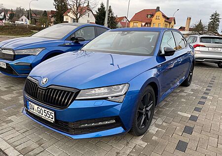 Skoda Superb Sportline * Navi * AHK * Matrix-Beam