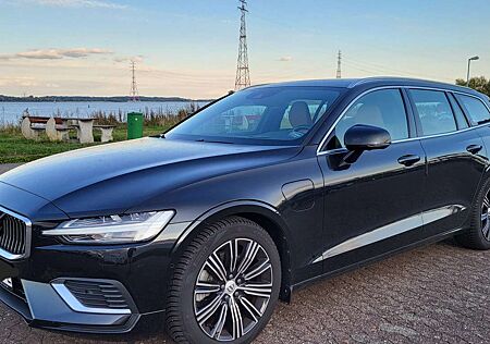 Volvo V60 T8 AWD Recharge Geartronic Inscription