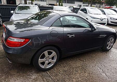 Mercedes-Benz SLK 200 BlueEfficiency (172.448)