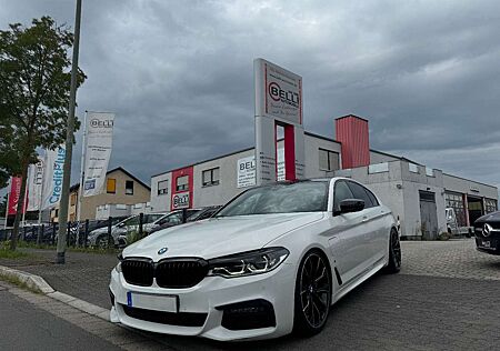 BMW 530 e M Sport Harman LiveCockpit LED FINANZIERUNG