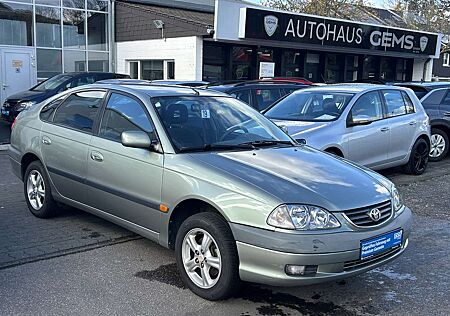 Toyota Avensis 2.0 Linea Sol Lim. AHK CD-Spieler