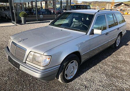 Mercedes-Benz E 250 T D Automatik*Klimatisierungsautomatik*1.Hand*