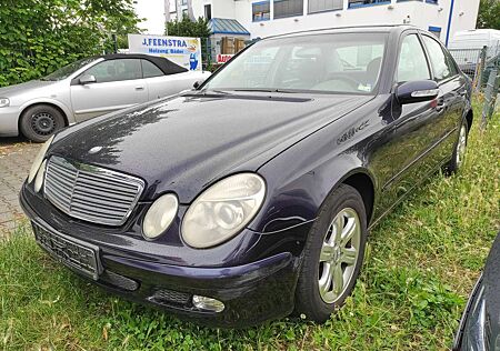 Mercedes-Benz E 240 AUTOMATIK TÜV 09-25 KLIMA ALU NAVI TEMP ESP CD