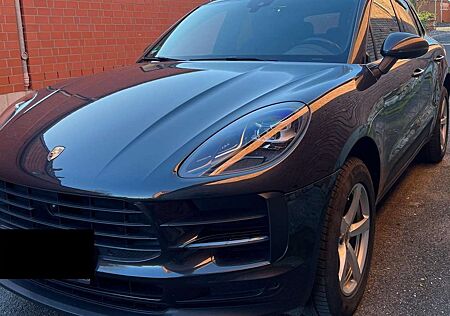 Porsche Macan PDK