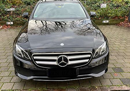 Mercedes-Benz E 220 d 9G-TRONIC Exclusive