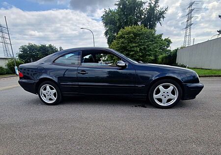 Mercedes-Benz CLK 200 Coupe Kompressor Avantgarde