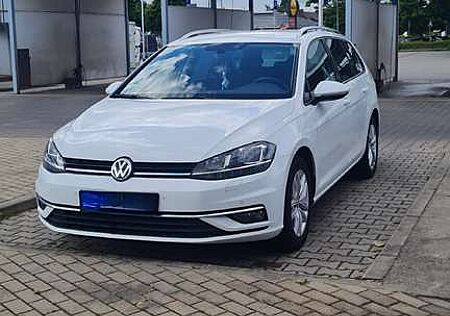 VW Golf Variant Volkswagen 1.6 TDI (BlueMotion Technology) Comfortline