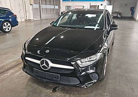 Mercedes-Benz A 180 A -Klasse**Navi+Virtual+Leder**