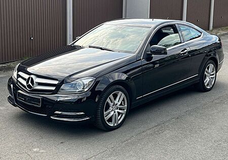 Mercedes-Benz C 250 C250 CDI BlueEfficiency KEYLESS STANDHEIZUNG VOLL