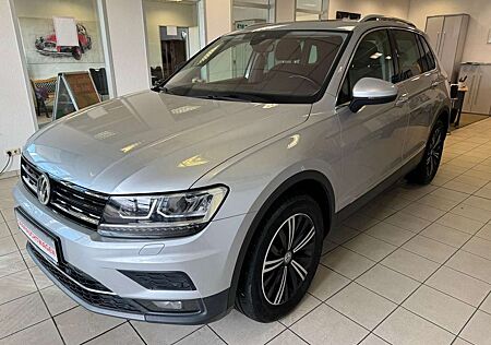 VW Tiguan Volkswagen Highline 4Motion / LED / ergoSitz / NAVI