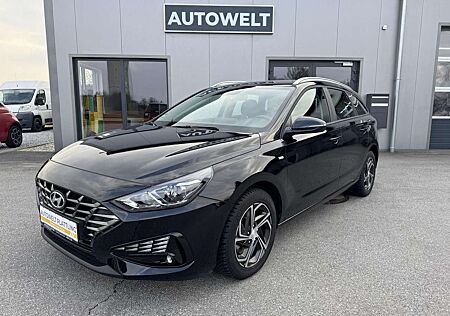 Hyundai i30 cw Trend Kamera CarPlay Navi