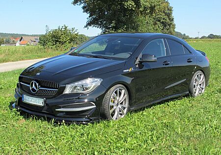 Mercedes-Benz CLA 250 7G-DCT AMG Line