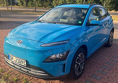 Hyundai Kona +EV