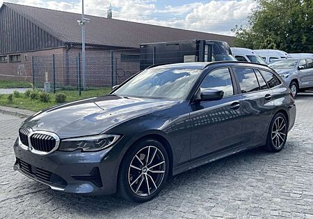 BMW 320d 320 A Sport Line *Panorama*DisplayKey*Standhzg*