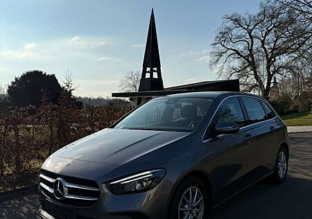 Mercedes-Benz B 180 7G-DCT