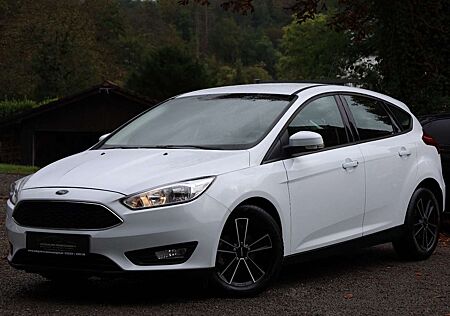 Ford Focus 1.0 Lim. Trend/KLIMA/AHK/SHZ/MFL/PDC/