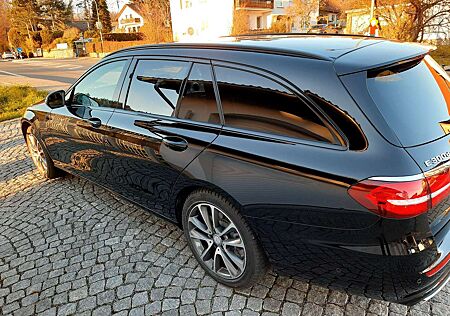 Mercedes-Benz E 300 de T 9G-TRONIC Avantgarde
