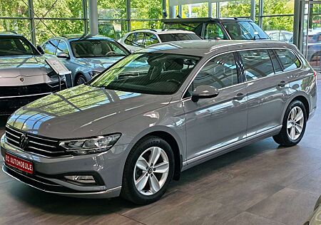 VW Passat Variant Volkswagen Elegance 4Motion*AHK*MATRIX*STAHZ