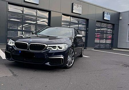 BMW M550 V8 *360* *MsgStz* *H&K* *SitzKühl*