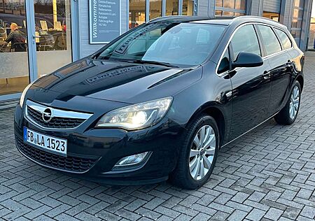 Opel Astra J Sports Tourer Innovation*Navi*Bi-Xenon