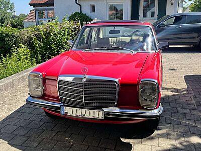 Mercedes-Benz W 114/115 Strich-Acht Mercedes-Benz 280 (W114) – Klassiker in Traumfarbe