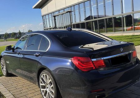 BMW 740i 740