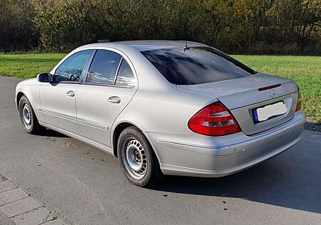 Mercedes-Benz E 240 Elegance