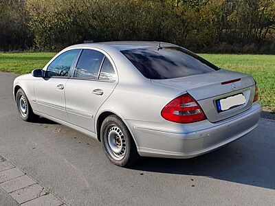Mercedes-Benz E 240 Elegance