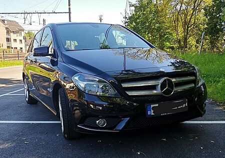 Mercedes-Benz B 180 CDI (BlueEFFICIENCY)