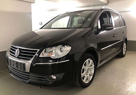 VW Touran Volkswagen 2.0 TDI DPF Highline
