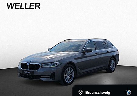 BMW 520 d Tour. AdLED DA+LC Prof Sthz HUD Sportsi Kam