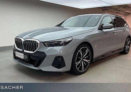 BMW 540 d A xDrive Tou M-Sport,AHK,DAProf,Autom