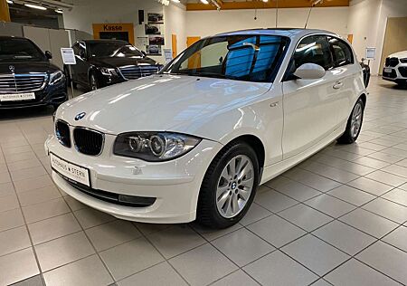 BMW 118 i|40TKM|1.Hand|PDC|SHZ|Klima|Xenon|Automatik