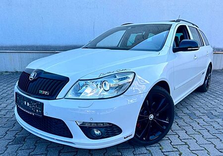 Skoda Octavia Combi RS|XENON|LEDER|SHZ|SD|18"|PDC|TEMP