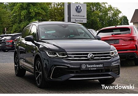 VW Tiguan Volkswagen R-Line Matrix PANO AHK Kam 20'' ACC